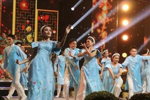Mạnh tay lọc bỏ 'rác nghệ thuật'