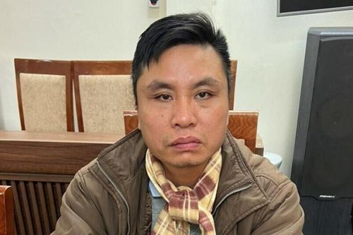 Khởi tố tài xế lao xe vào nhóm người sưởi ấm trên vỉa hè
