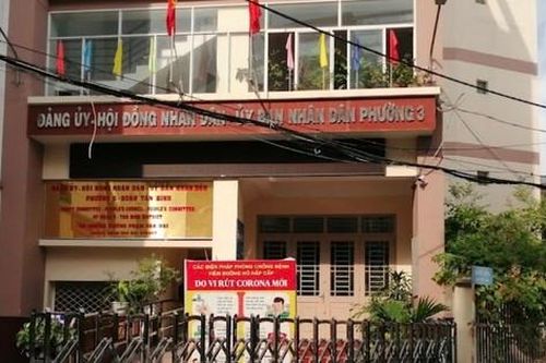 TPHCM: Người đàn ông tử vong trong khuôn viên trụ sở UBND phường