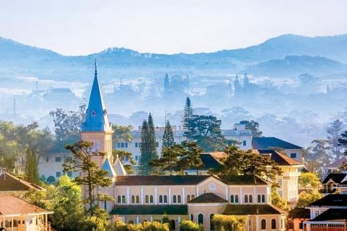 Bảng lảng phố sương Đà Lạt