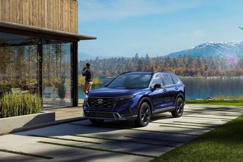 Honda CR-V 2023 lăn bánh khỏi dây chuyền sản xuất