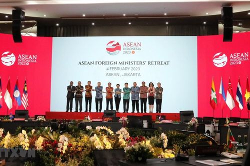 Việt Nam cùng ASEAN củng cố cộng đồng, vượt khó khăn, phát huy vị thế