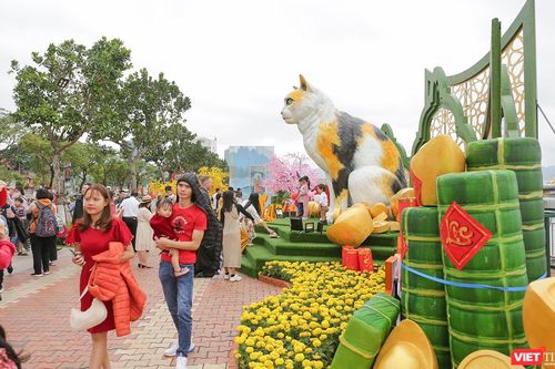 Đà Nẵng: Tặng linh vật tại đường hoa Xuân cho các trường mầm non huyện Hòa Vang