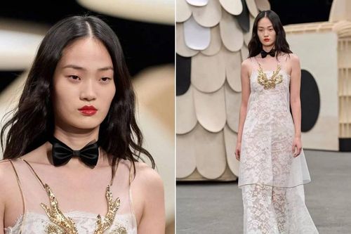 Model châu Á đầu tiên kết màn thương hiệu xa xỉ Chanel: Đi cạnh Gigi Hadid vẫn nổi bần bật!