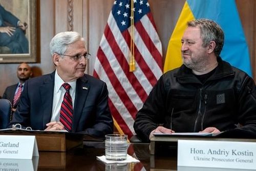 Mỹ tịch thu tài sản của tài phiệt Nga rồi chuyển cho Ukraine
