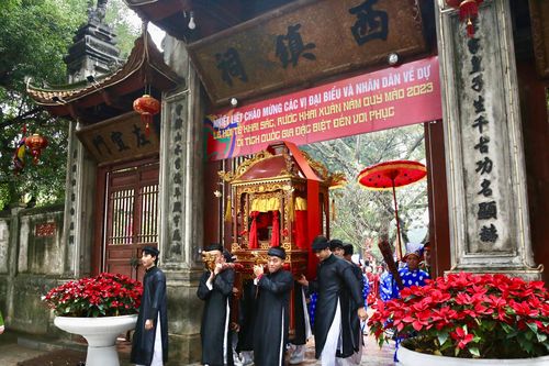Độc đáo lễ hội truyền thống 'Tế khai sắc, Rước khai xuân' tại đền Voi Phục