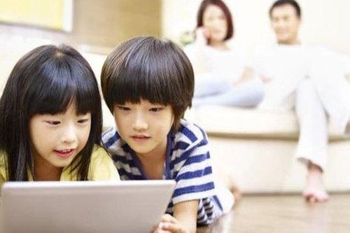 Nhiều cha mẹ nuôi con kiểu 'cho con những thứ mà họ không thể có khi còn bé' mà không biết đến những hậu quả tiêu cực cho đến khi quá muộn