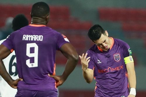 Tiến Linh ngán ngẩm với Rimario