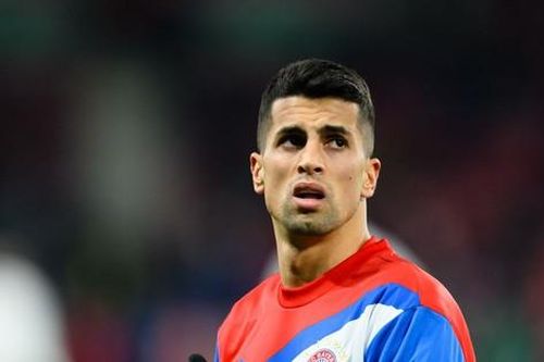 Bayern chê Cancelo đắt, dọa không mua đứt