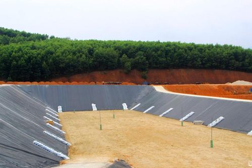 Người dân Quế Phong mong sớm đưa bãi xử lý rác thải vào hoạt động