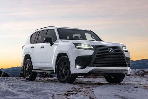 Top 10 xe SUV cỡ lớn đáng mua nhất năm 2023: Lexus LX 600 dẫn đầu