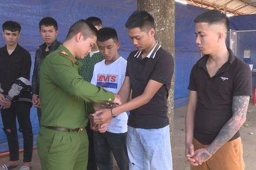 Gây án giết người vì mâu thuẫn vượt xe nhau