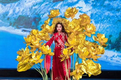 Nhan sắc Việt giành giải Á hậu 1 'Hoa hậu quý bà Hoàn vũ 2022'