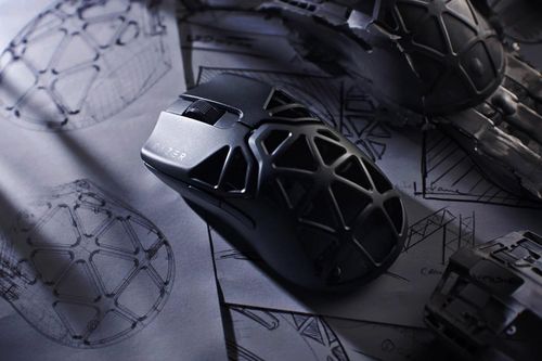 Chuột chơi game 'xuyên thấu' siêu nhẹ, giá 280 USD