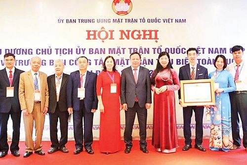 Người nối nhịp cầu đoàn kết