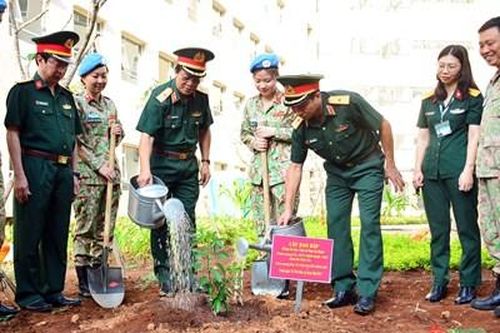 Bệnh viện Quân y 175 phát động Tết trồng cây nhân dịp Xuân Quý Mão 2023