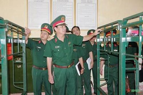 Kiểm tra công tác chuẩn bị tiếp nhận và huấn luyện chiến sĩ mới năm 2023 tại Sư đoàn 5