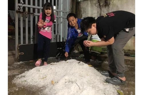 Mưa đá diện rộng ở miền Bắc