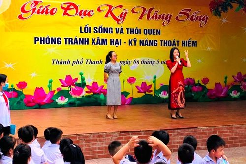 Nhà trường phối hợp chặt chẽ với ngành Công an giáo dục pháp luật