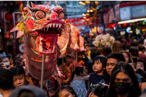 Không khí lễ hội xuân trên thế giới