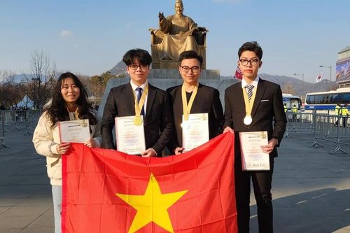 4 học sinh Việt Nam giành Huy chương Vàng Olympic Phát minh và Sáng tạo thế giới