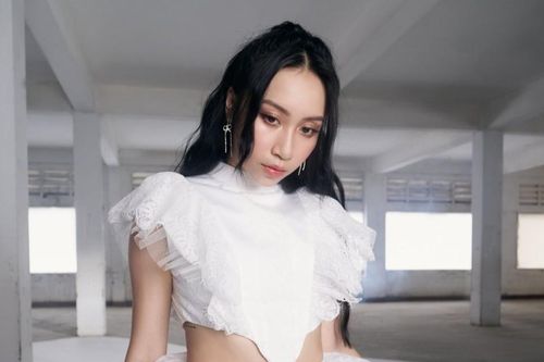 Mỹ Anh đau lòng khi bị nói được ưu ái vì là 'con nhà nòi'