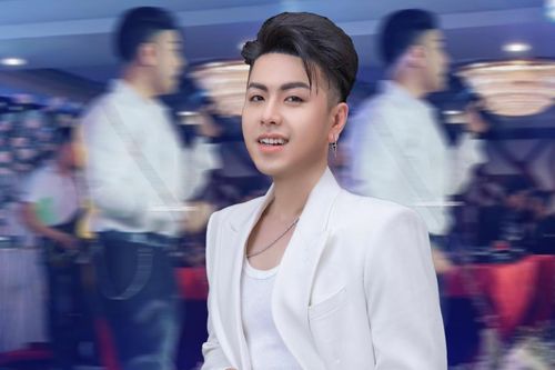 Từng bị chê bai hậu phẫu thuật thẩm mỹ, nam ca sĩ Vpop khiến dân mạng 'quay xe' khi hát lại hit đình đám