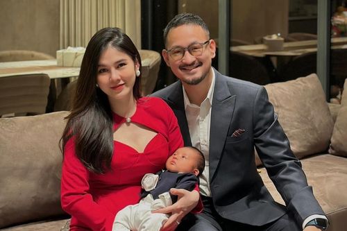 MC Thu Hoài hé lộ diện mạo quý tử giống hệt bố, nói về sự thay đổi sau khi làm mẹ