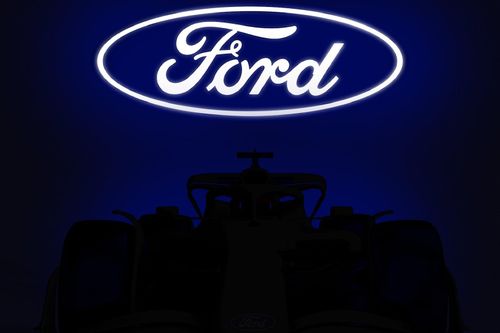 Ford sẽ cung cấp động cơ cho đội đua F1 Red Bull Racing từ 2026