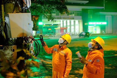 Khung giá bán lẻ điện bình quân được điều chỉnh tăng