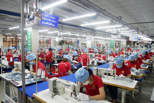 'Ông lớn' ngành dệt may Vinatex có quý lỗ đầu tiên sau cổ phần hóa