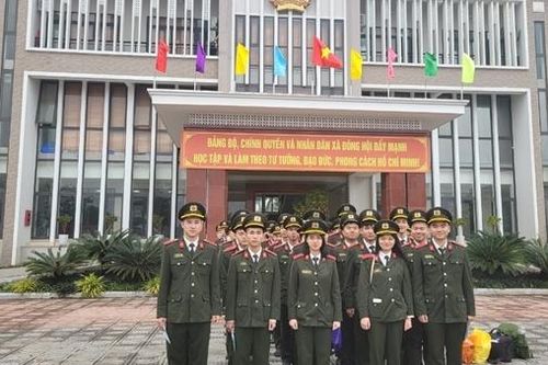 Trường Đại học Kỹ thuật-Hậu cần CAND đưa học viên 'ba cùng' với nhân dân