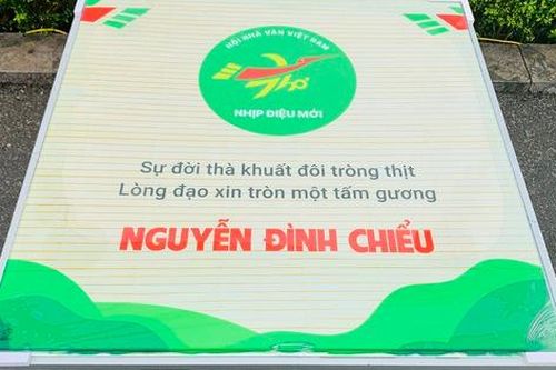 100 câu thơ hay tại Ngày Thơ Việt Nam lần thứ 21