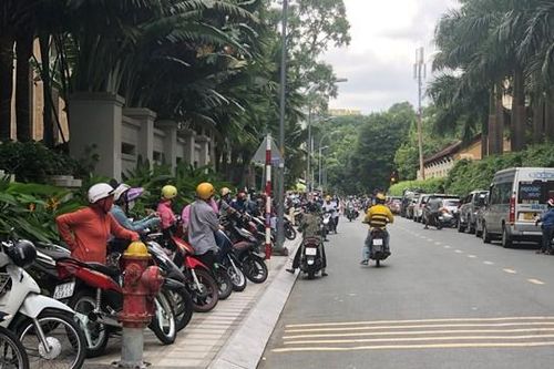 Gian nan 'cuộc chiến' vỉa hè