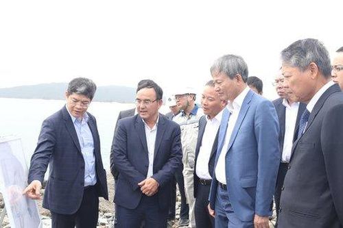Phát động thi đua xây dựng Nhà máy nhiệt điện Quảng Trạch I