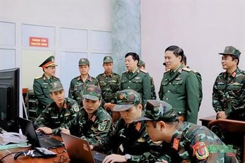 Ghi sâu lời Bác, bảo đảm thông tin liên lạc thông suốt, vững chắc