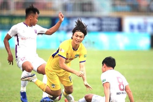 B.Bình Dương - HA.GL: Chờ bộ đôi Tiến Linh - Rimario bùng nổ (17g, ngày 8-2)