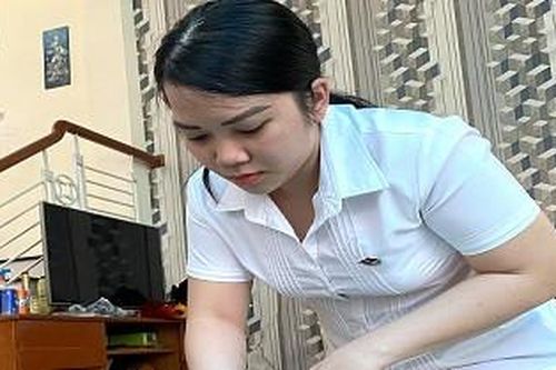 'Bóng hồng' ở Đà Nẵng gác bằng đại học tình nguyện nhập ngũ