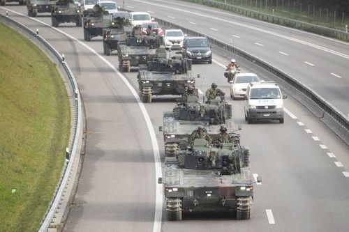 Thụy Sĩ có nguy cơ phá vỡ truyền thống trung lập do áp lực gửi vũ khí đến Ukraine