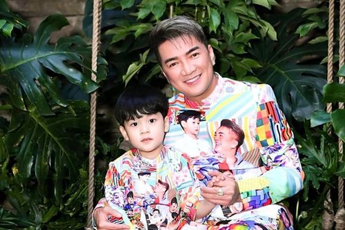 Đàm Vĩnh Hưng thanh lý đồ cá nhân, tuyên bố trích một nửa số tiền làm từ thiện