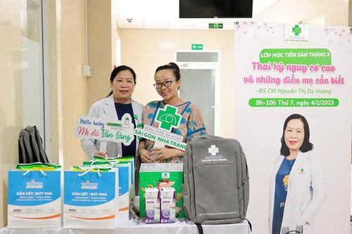 Tổ chức lớp học tiền sản miễn phí cho thai phụ