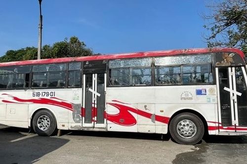 Truy tìm tài xế xe khách gây tai nạn chết người rồi bỏ trốn