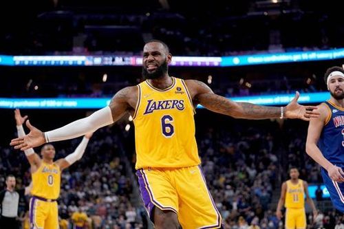 Lebron James phá vỡ kỷ lục ghi điểm tại NBA