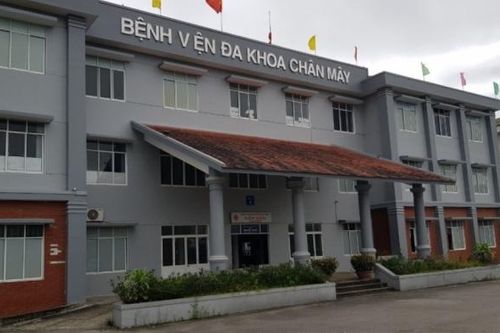 56 người trong ngành y tế ở Huế xin nghỉ việc, chuyển sang cơ sở y tế tư nhân