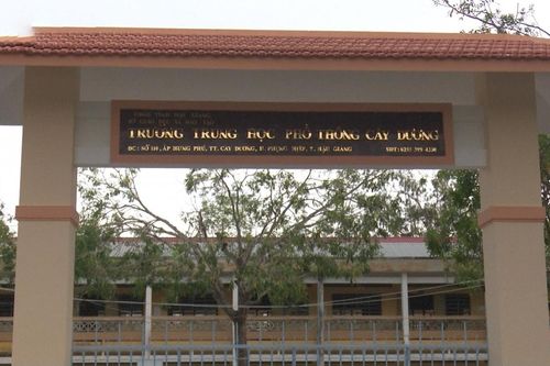 Nữ sinh lớp 6 đánh bạn và quay clip tại Hậu Giang: Xác minh, xử lý nghiêm
