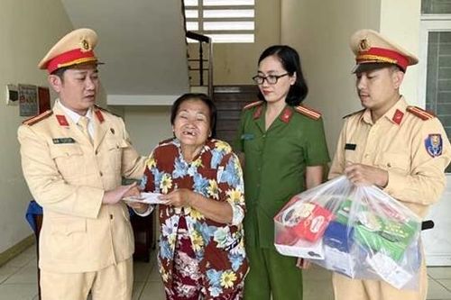 Lan tỏa ấm áp đầu xuân mới