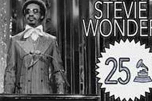 Stevie Wonder là người đoạt nhiều giải Grammy nhất đến nay