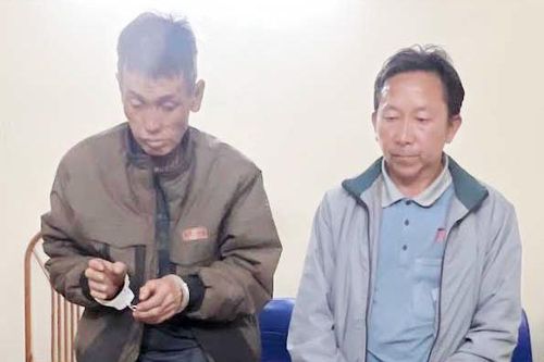 Bắt 2 đối tượng vận chuyển 2 bánh heroin và gần 6.000 viên ma túy tổng hợp