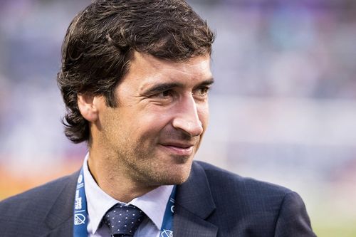 Raul Gonzalez từ chối đến Premier League