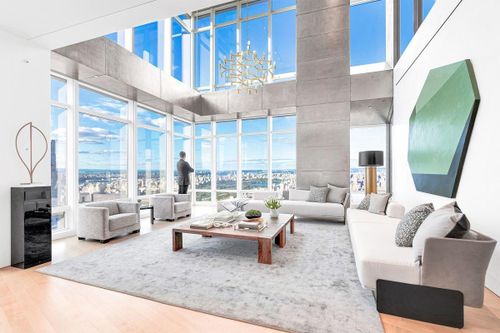 Tiết kiệm 13 năm chỉ đủ tiền đặt cọc nhà ở New York
